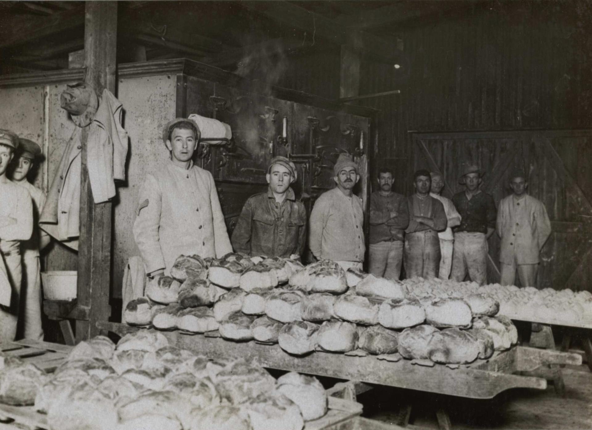 Calais 14 18 une boulangerie militaire britannique en mars 1917